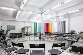 Un showroom 100% modulable dans le haut-Marais avec des volumes industriels. - Image 13