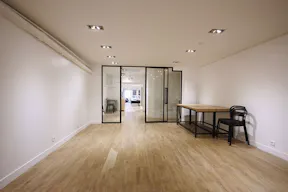 White box Pop Up Boutique Rue Debelleyme - Image 7