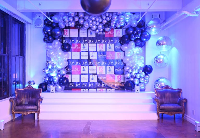 Chic Midtown Penthouse Loft w/ Skyline Views - Image 4