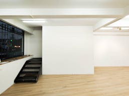 Galerie d'art lumineuse situ�e en bordure du Marais face � Merci - Image 14