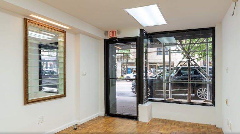 Standard Retail Space on the UES - Image 1