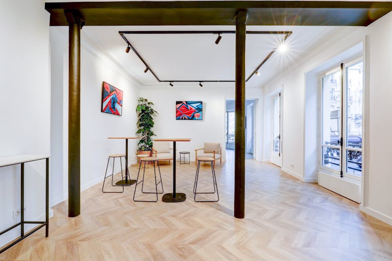 Haussmannian Event Apartment: Corporate Seminars, Conferences, Showrooms... - Image 4