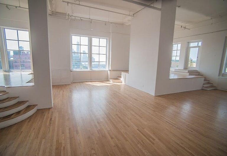 Studio Loft in West Village - Image 3