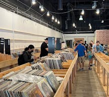 Store Stage at Nivessa Hollywood - Image 3