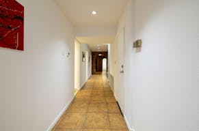 Versatile Creative Hub: Uncover Potential in this UWS Gem - Image 13