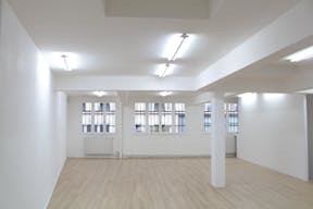 Galerie d'art lumineuse située en bordure du Marais face à Merci - Image 7