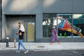 Prime Williamsburg (Kent Avenue-Domino Park) Pop-up Store/ Art Gallery - Image 1