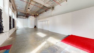 Broadway Retail Space - Image 4