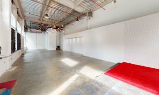 Broadway Retail Space - Image 4