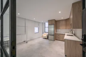 Midtown Expansive and Creative Space - Image 2