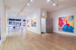 Wonderful Gallery in Bustling Lower East Side - Image 10