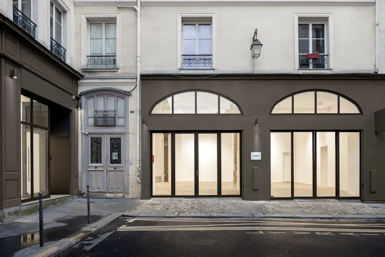 LARGE GALLERY IN ARTS & METIERS - Image 1