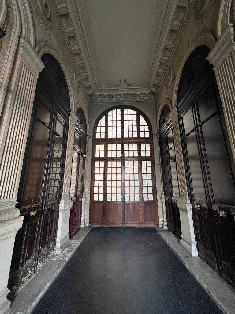 74 sqm Multipurpose Office Apartment at 4 Place Saint-Michel