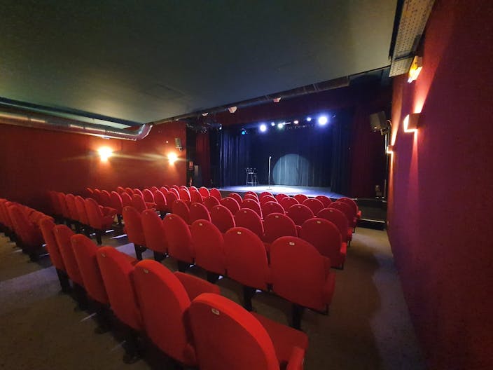 Local commercial d'environ 180m� - A deux pas du Triangle d'Or - Image 0