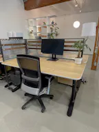 Desk - Fulltime - Image 5