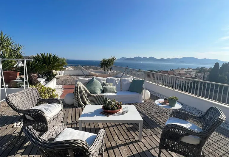 Cannes Rooftop 360 degree view of the French Riviera - Image 2