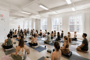 16AB Manhattan Event/Showroom retail rental space  - Image 13