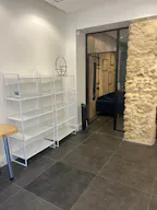 Un espace pop-up parfait dans une jolie rue commerçante  - Image 2