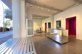 GALLERY STORE MITTE NEXT TO SUPREME NYC - Image 5