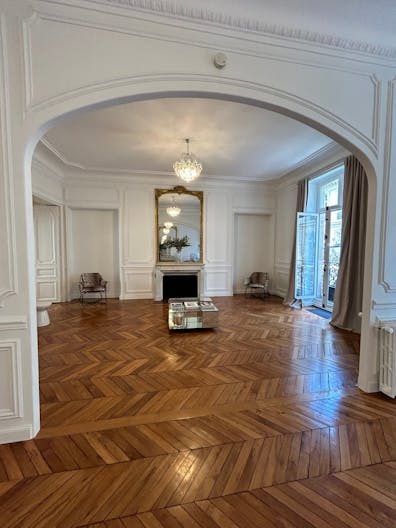 Sublime appartement haussmanien au coeur du 8�me arrondissement - Image 1