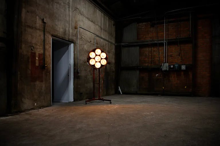 Metal Hanger and Boxing Ring - Image 4