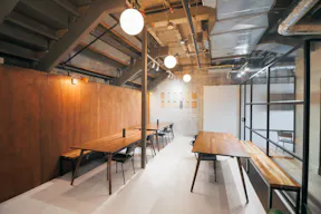 Private Meeting Room for 3 - Image 10