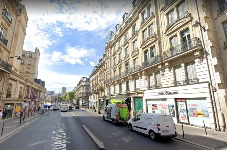 Prime Location Boutique Shop Rue du Renard - Image 3