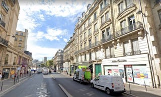 Prime Location Boutique Shop Rue du Renard - Image 3