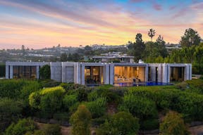 The Bondstone Beverly Hills - Image 2