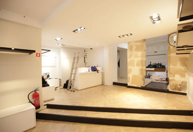 Pop-Up Store in Le Marais Saint-Paul - Image 2