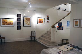 Sophisticated Gallery near Le Bon March� - Image 11