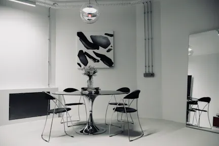 Atelier d’artiste moderne et industriel à Paris - Image 0