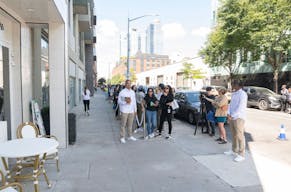 Outdoor Oasis in Prime Williamsburg - Image 6