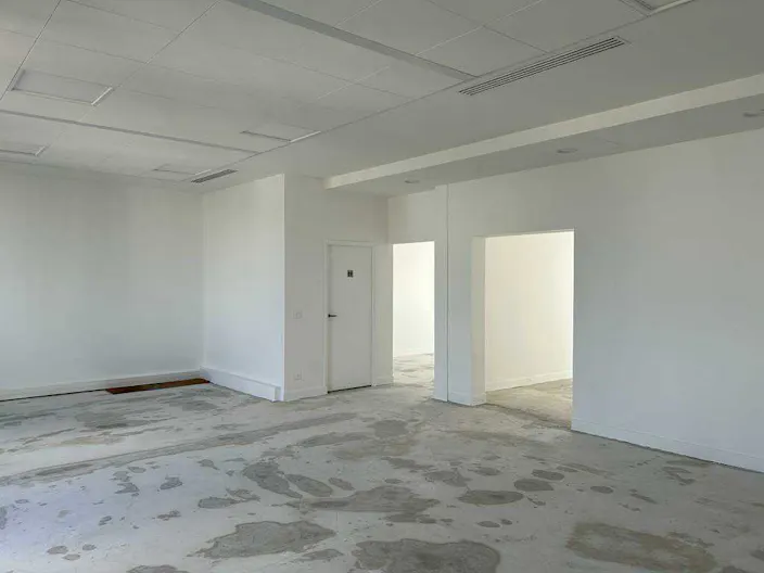 Haussmannian Style Apartment for Rent - Ideal Fashion Week Showroom - Image 2