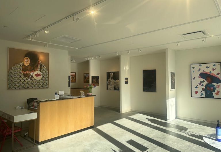 Art Gallery with 3 exhibition rooms available May - October 2024 in the heart of busy Chelsea, NYC - Image 3
