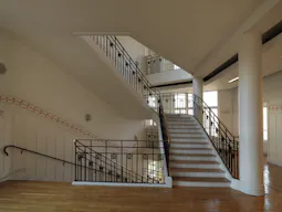 Bâtiment Institutionnel - Image 8