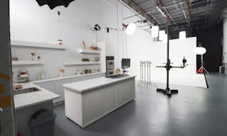 Miami Photo/Video Studio with Cyc Wall and Kitchen - Image 1