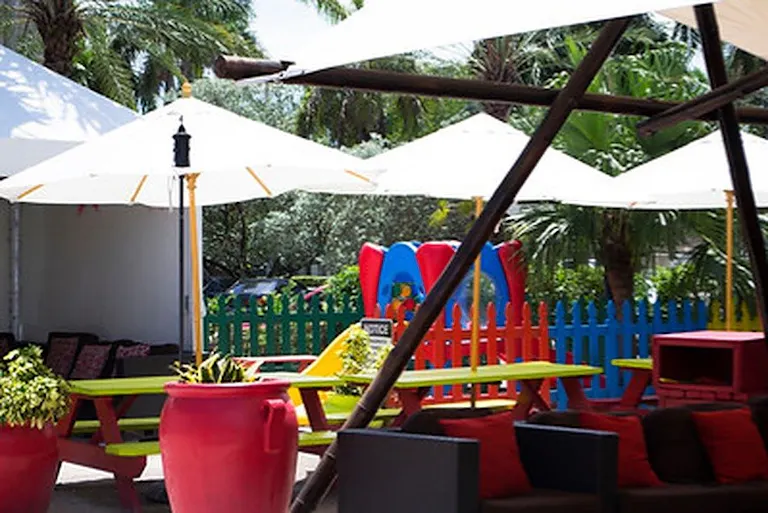 BEACH HOUSE RESTAURANT SPACE - Image 1
