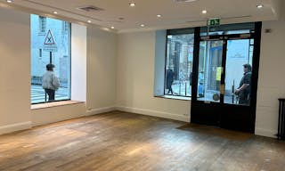 Pop-up store angle en plein coeur du Marais - Image 13