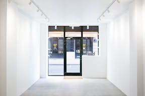 Temporary 13 Marais show room & pop up - Image 1