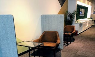 On-demand workspaces to rent in Oakridge Mall - Image 2