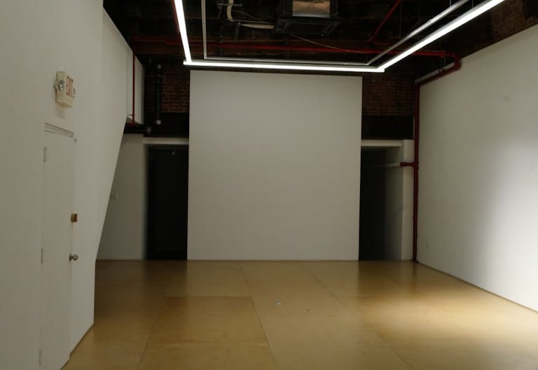 Downtown Private Audio Room - Image 4