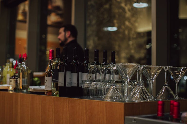 Bright and Modern Coffee Shop with Outdoor and Event Space in Downtown Dallas - Image 4