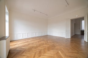 Un luxueux appartement en face du jardin des tuilerie - Image 14