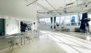 Trendy NYC Studio Space - Image 2