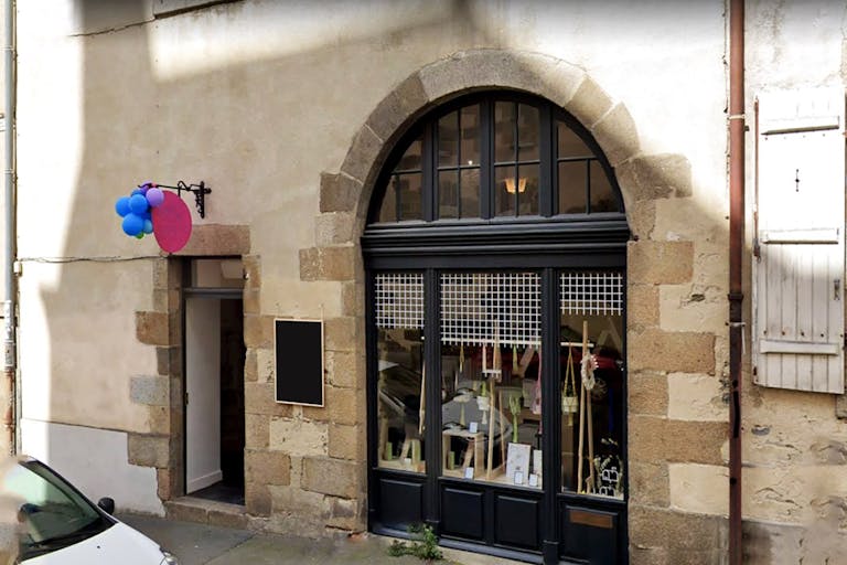 A Unique modular space, Art Gallery, Pop Up Store, Workshop, Team Building - Image 1