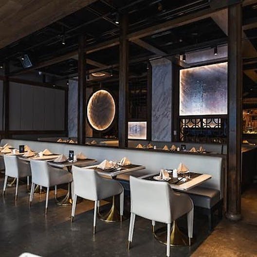 Times Square Restaurant - Image 2