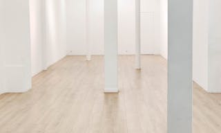 Galerie d'art lumineuse situ�e en bordure du Marais face � Merci - Image 12