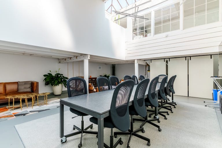 Tons of natural light! Soaring ceilings! Convenient Location! - Image 0