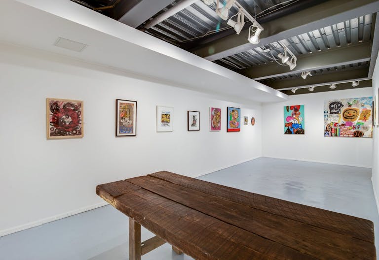 Wonderful Gallery in Bustling Lower East Side - Image 3